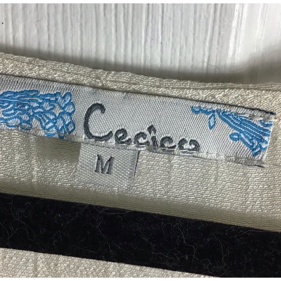 3/25$🌈 Off White Embroidered Boho Peasant Top - Picture 5 of 5